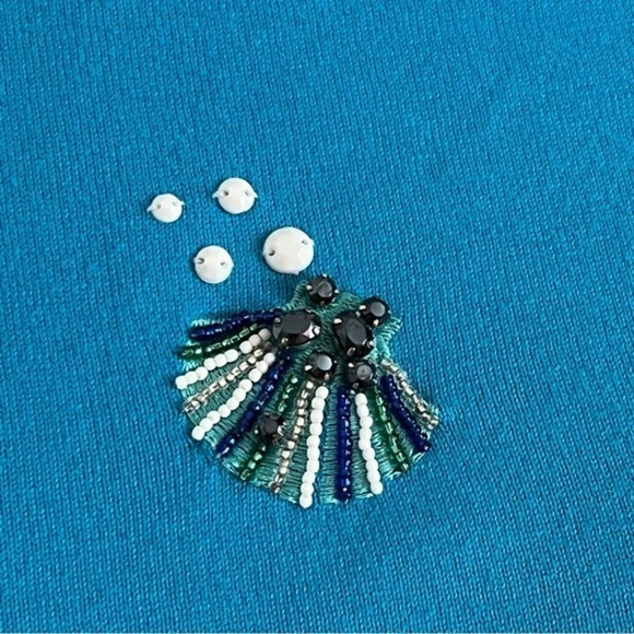 Talbots • BLUE SPARKLE SEA SHELL CAP-SLEEVE SWEATER - Picture 5 of 6